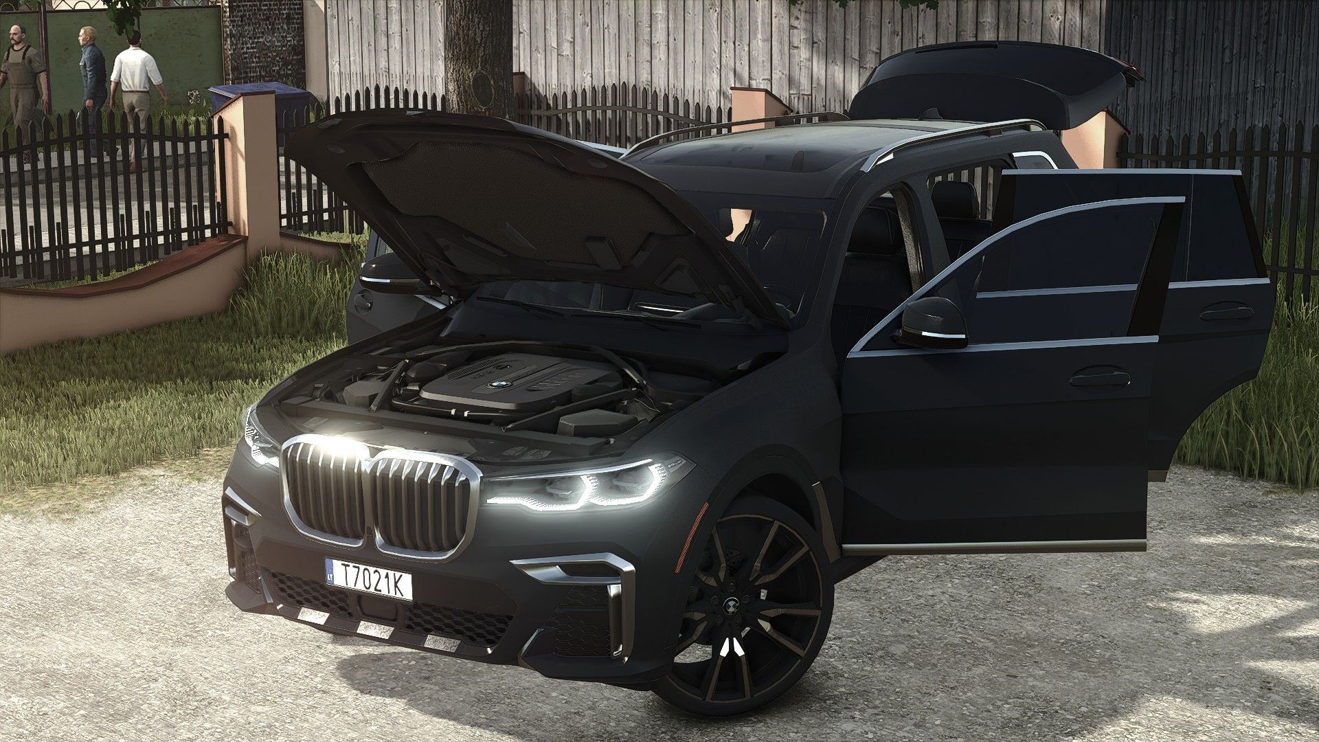 BMW X7 M50i image 1