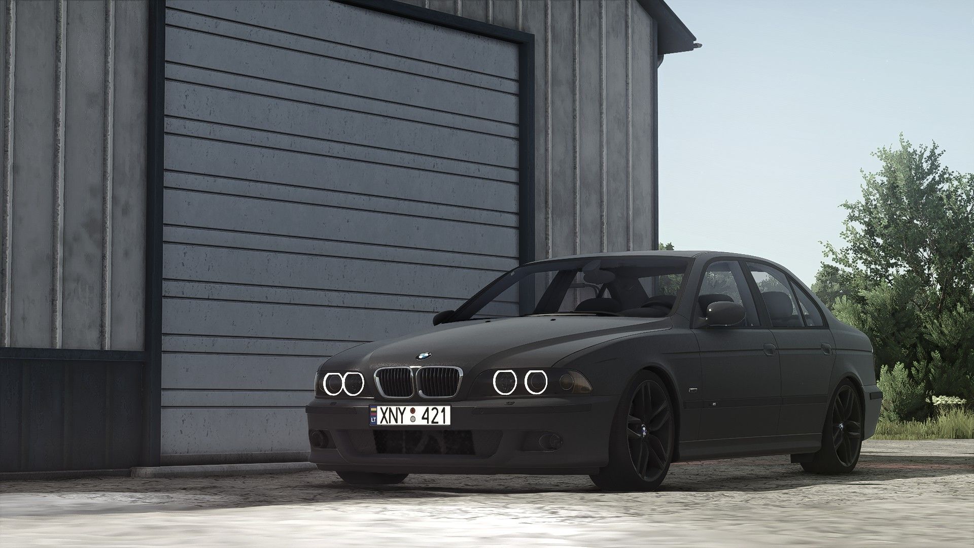 BMW E39 image 1
